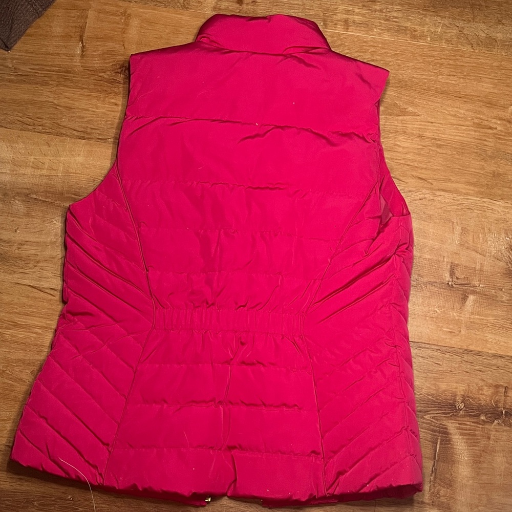 🩰🪞Talbots Hot Pink Quilted Sleeveless Puffer Vest🪞🩰 - Picture 3 of 3